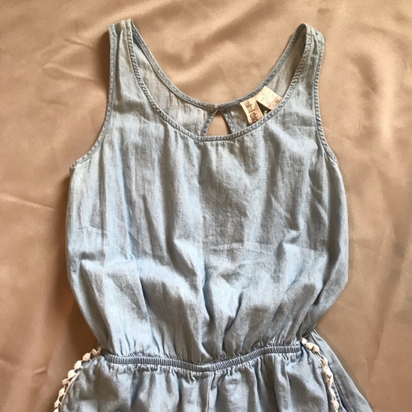 Romper with cute detailing - Picture 3 of 6